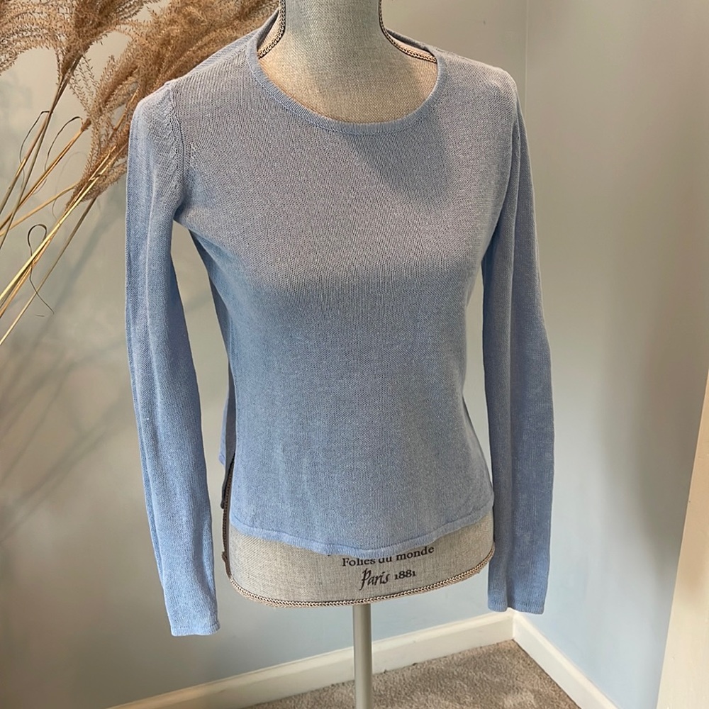 Linen blend lightweight blue sweater by Silvian Heach. Size XS.
